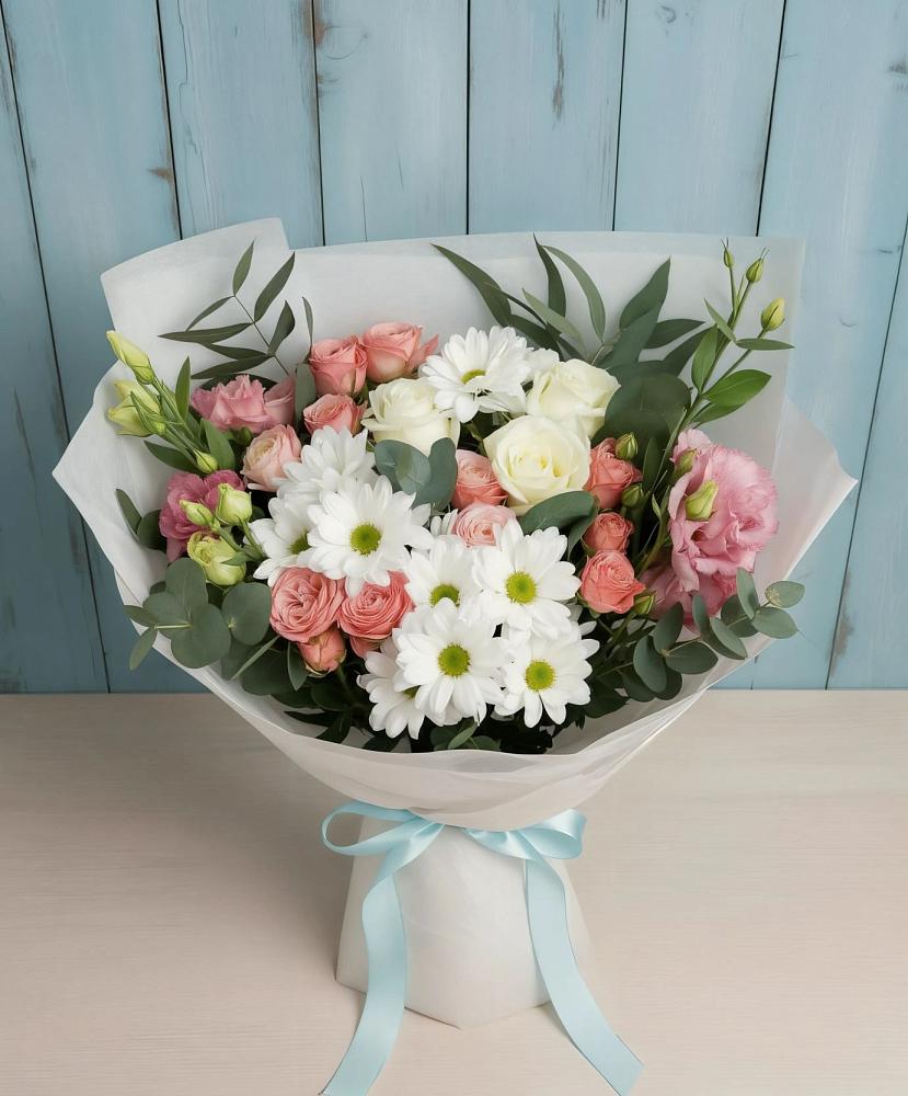 Букет цветов из: Розы, Лизиантусы и Хризантемы в Зеленоборском