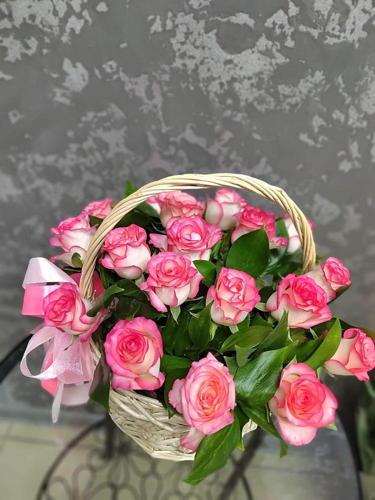Цветочная композиция из Розы в корзине в Зеленоборском