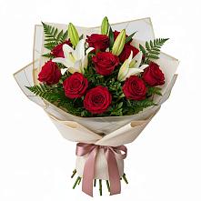 Букет цветов из:  Лилии и Розы #REPLACE_PRED# Зеленоборском