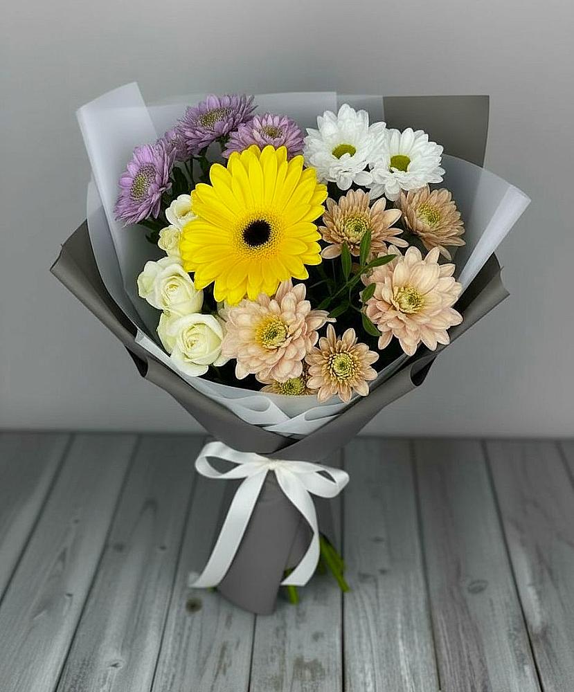 Букет цветов из: Розы, Герберы и Хризантемы в Зеленоборском