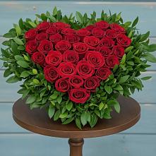 Цветочная композиция из Розы в виде сердца в Зеленоборском