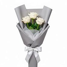 Букет 3 белые розы в Зеленоборском