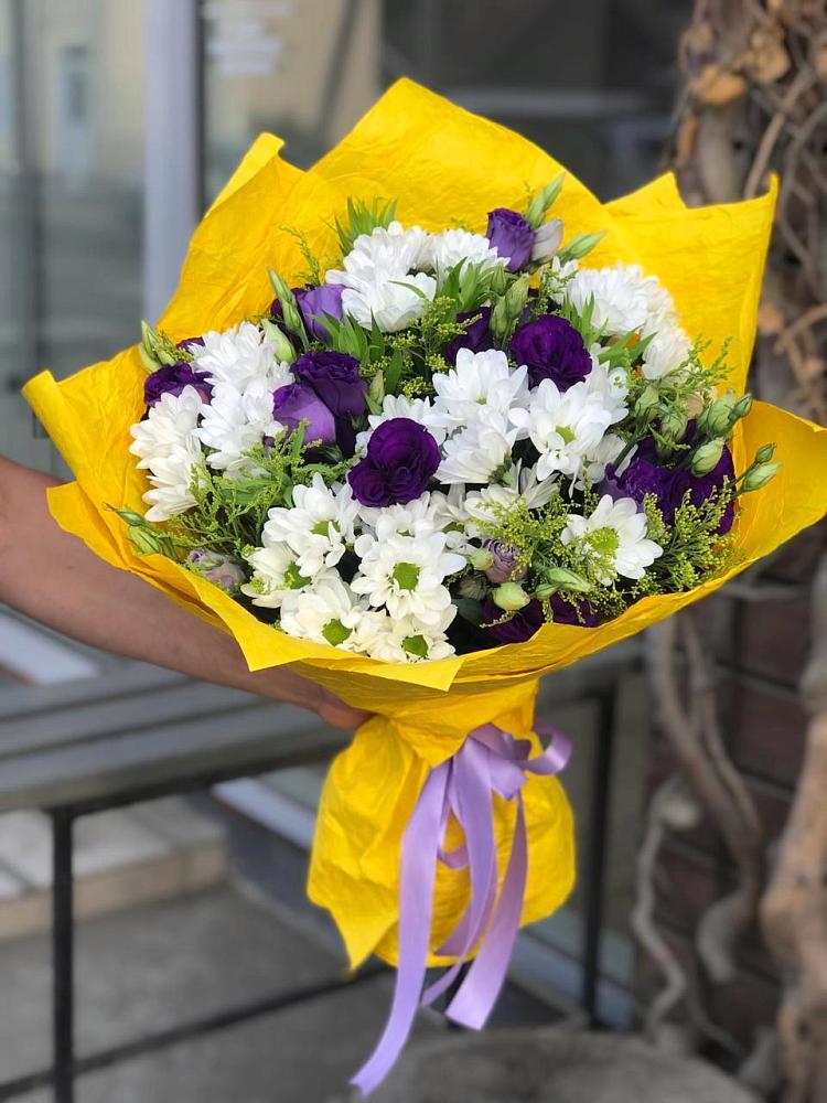 Букет цветов из: Ирисы, Хризантемы и Ромашки в Зеленоборском