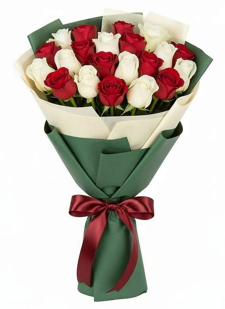 Букет Микс из красных и белых роз в Зеленоборском