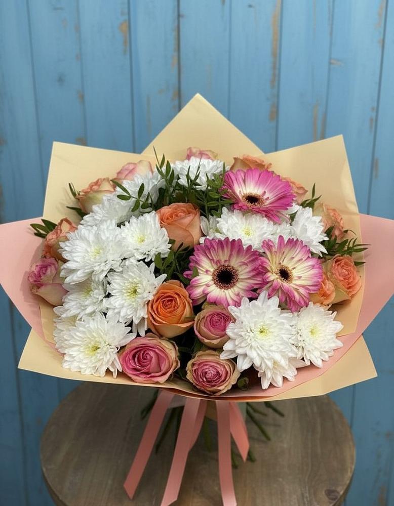 Букет цветов из: Розы, Герберы и Хризантемы в Зеленоборском