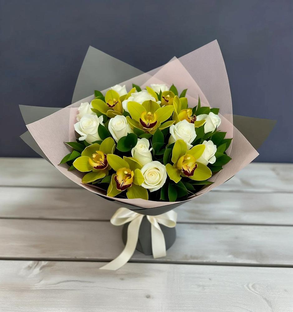 Букет цветов из: Орхидеи и Розы в Зеленоборском