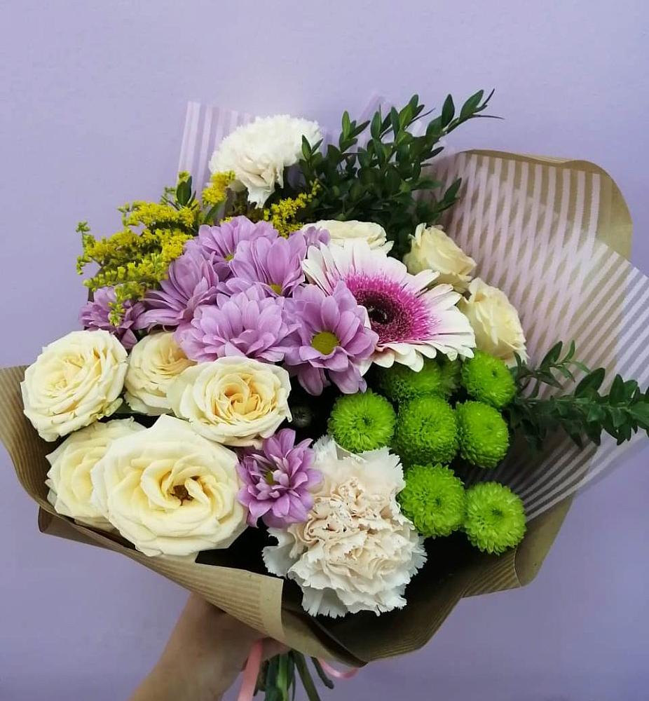 Букет цветов из: Хризантемы, Розы, Гвоздики и Герберы в Зеленоборском