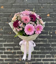Букет цветов из:  Герберы и Хризантемы #REPLACE_PRED# Зеленоборском