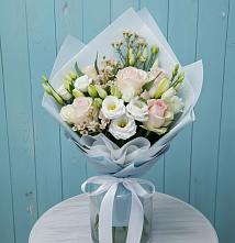 Букет цветов из:  Розы и Лизиантусы в Зеленоборском