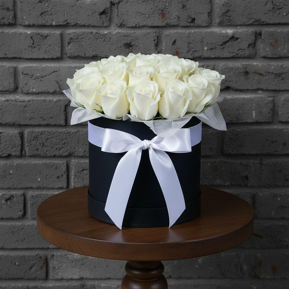 Цветочная композиция из Розы в шляпной коробке в Зеленоборском