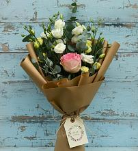 Букет цветов из:  Розы и Лизиантусы #REPLACE_PRED# Зеленоборском